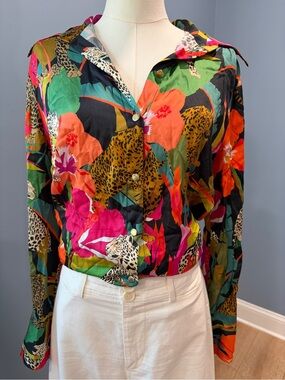 DX Collection Tropical Leopard Print Satin Button Front Blouse NWT Size Small